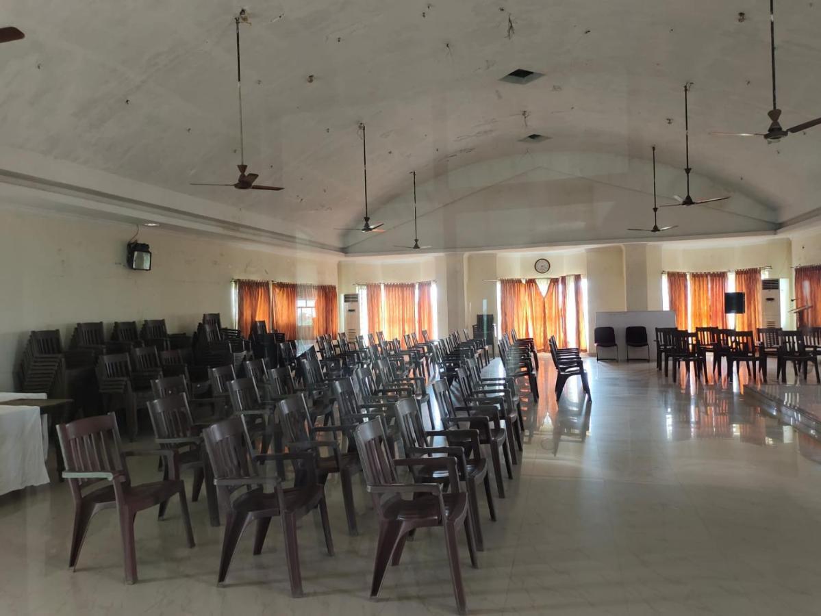 Hotel Geetha International Thoothukudi Extérieur photo