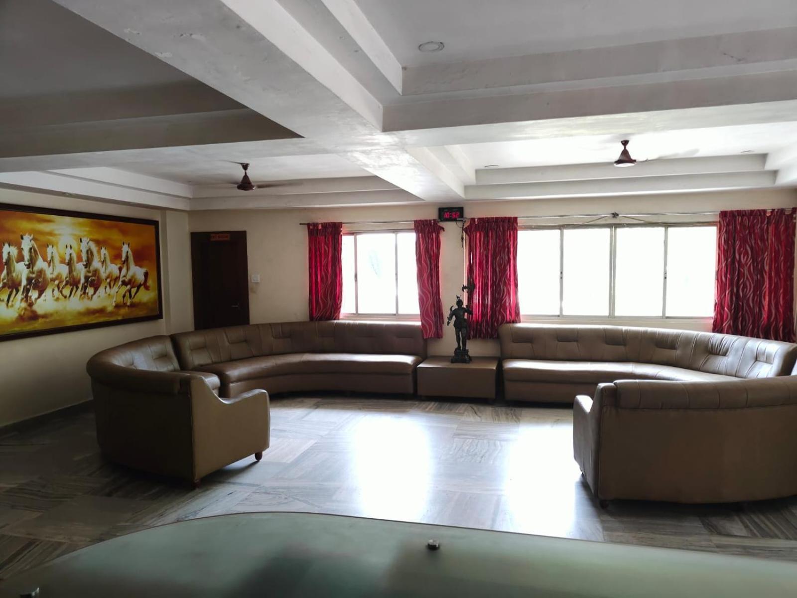 Hotel Geetha International Thoothukudi Extérieur photo