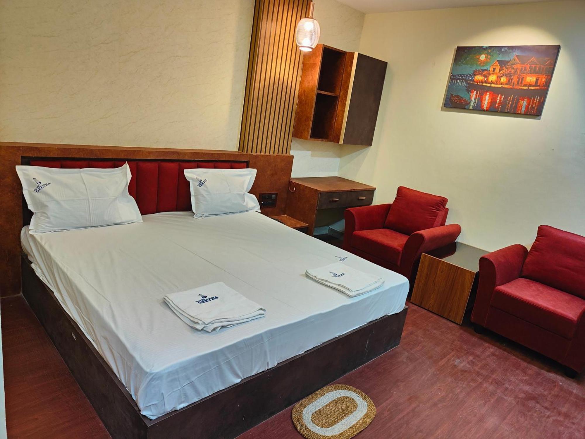 Hotel Geetha International Thoothukudi Extérieur photo
