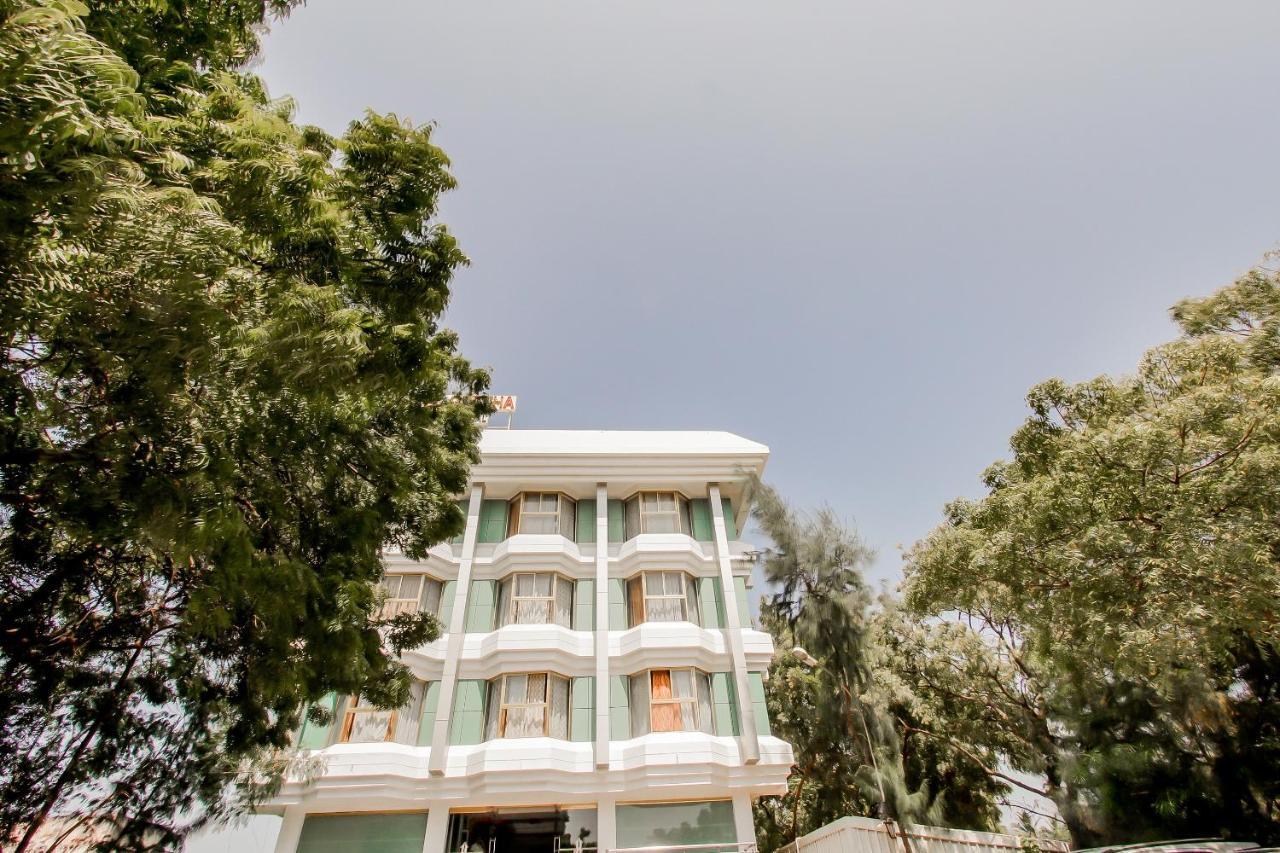Hotel Geetha International Thoothukudi Extérieur photo